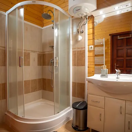 Bibe Vendeghaz アパート Mónosbél