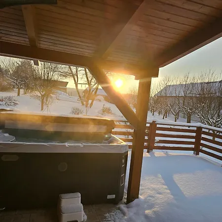 Bibe Vendeghaz شقة